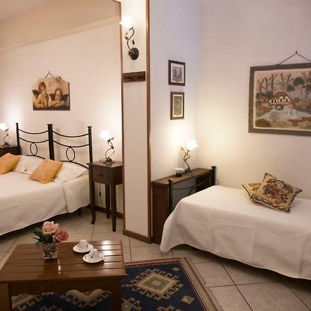 Casa Al Centro Storico Bed & Breakfast Nicolosi Bagian luar foto