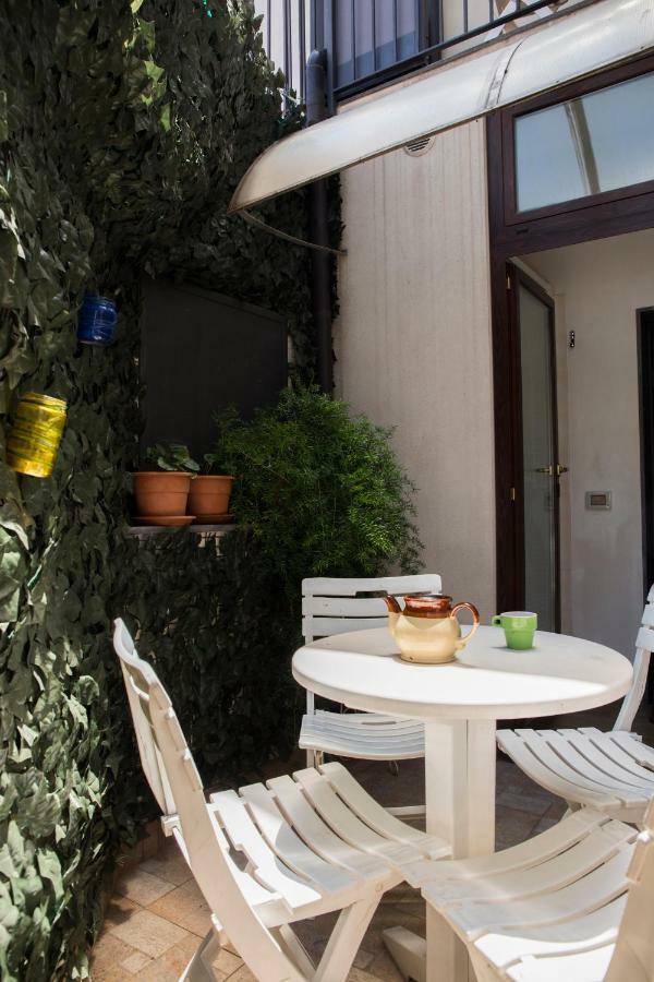 Casa Al Centro Storico Bed & Breakfast Nicolosi Bagian luar foto
