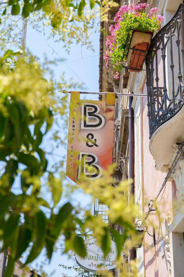 Casa Al Centro Storico Bed & Breakfast Nicolosi Bagian luar foto